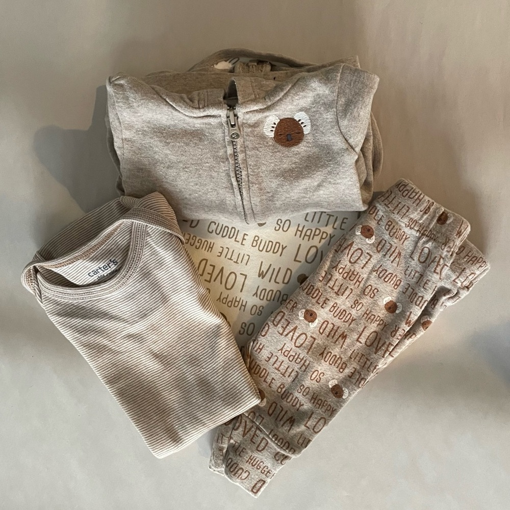 NWOT Carter’s 4-piece set